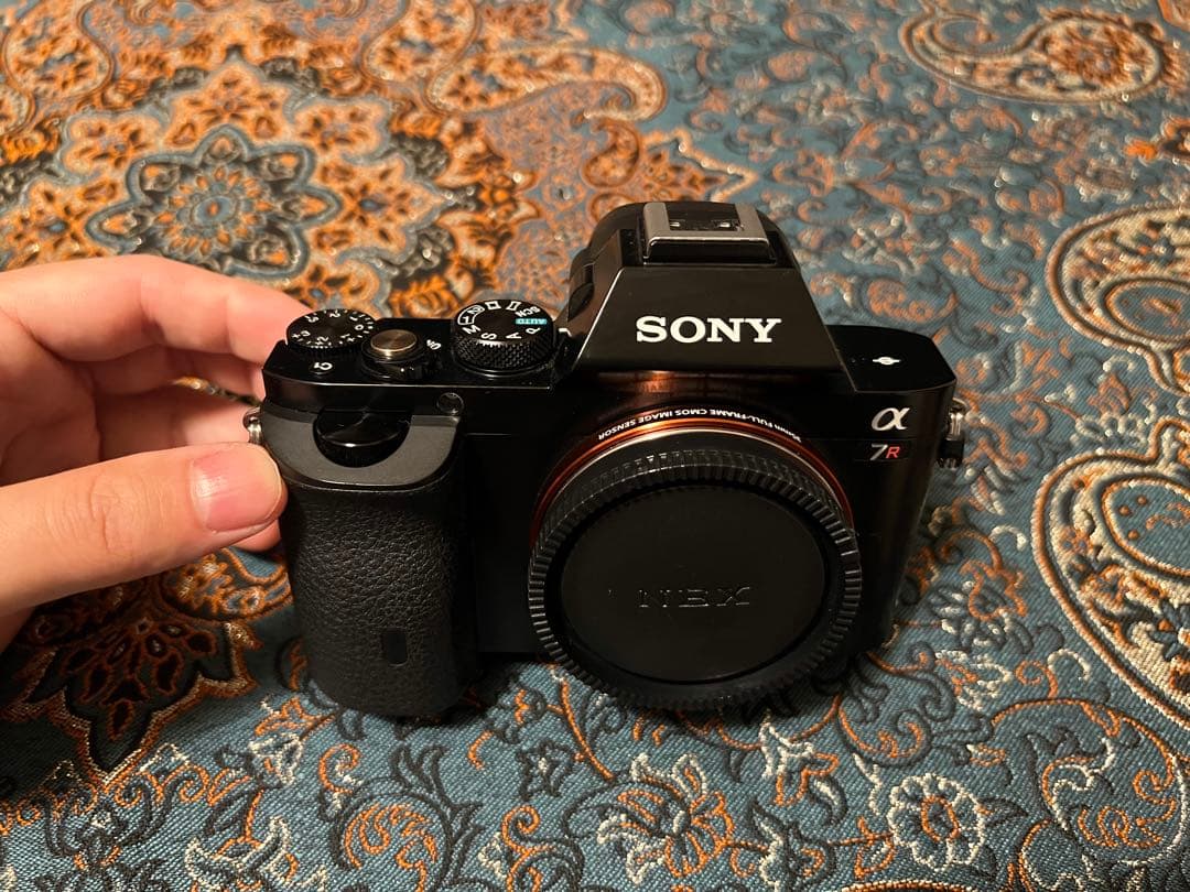 SONY α7R フルサイズミラーレス一眼カメラ 高画素機 ILCE-7R 本体