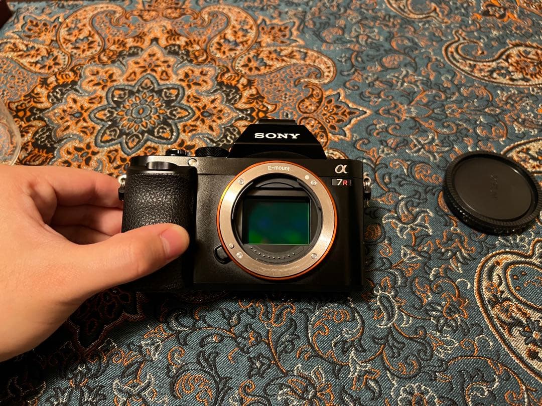 SONY α7R フルサイズミラーレス一眼カメラ 高画素機 ILCE-7R 本体