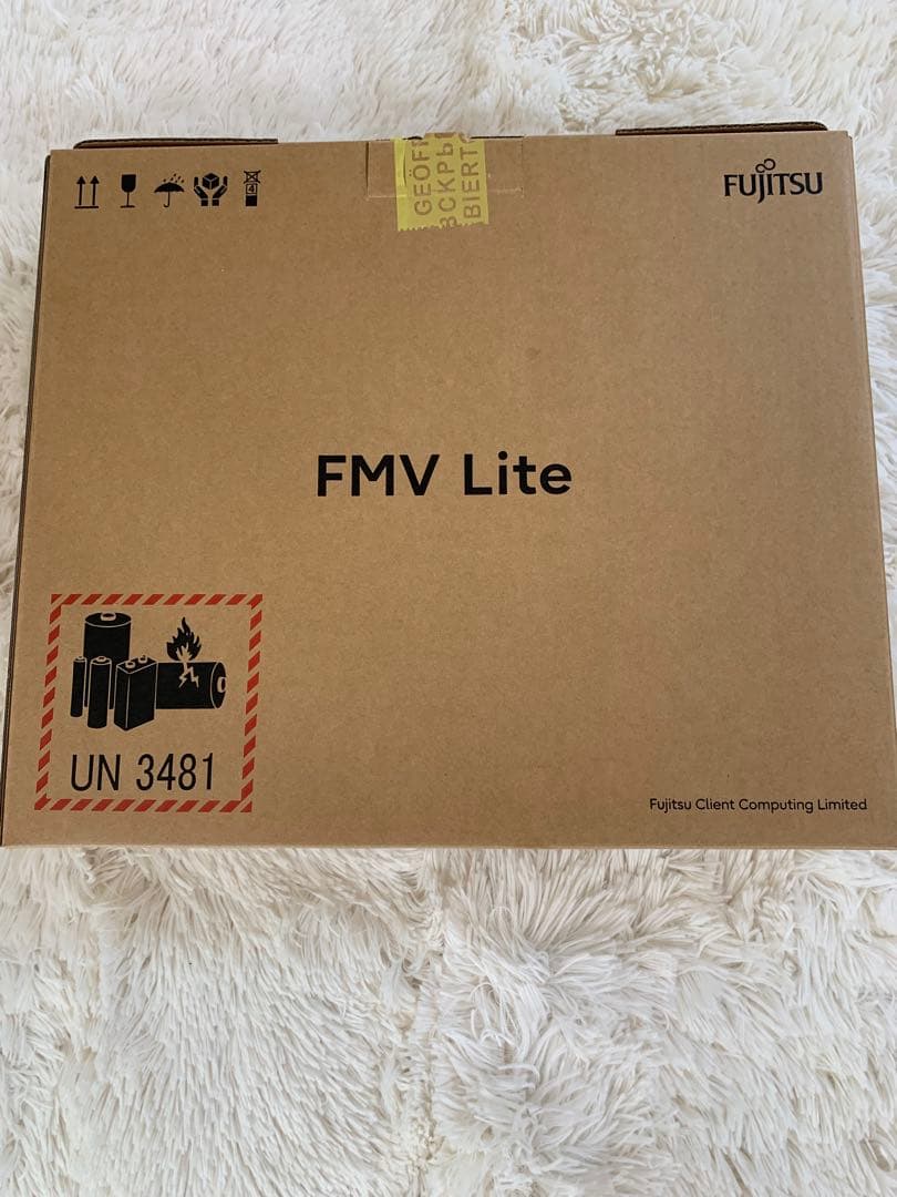 よしこ 富士通ノートパソコンFMVLiteWA1/J2 ★別売りのマウス付