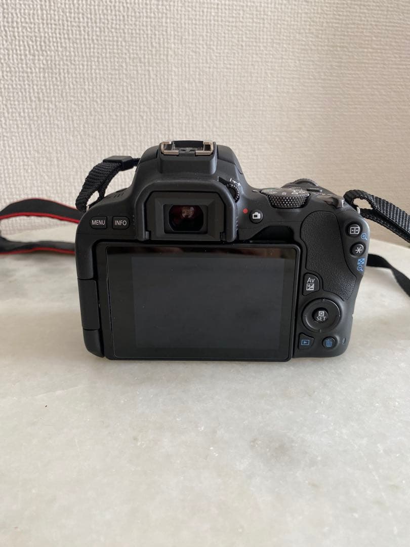 美品/Canon EOS Kiss X9 デジタル一眼レフ 2本レンズ説明書付き