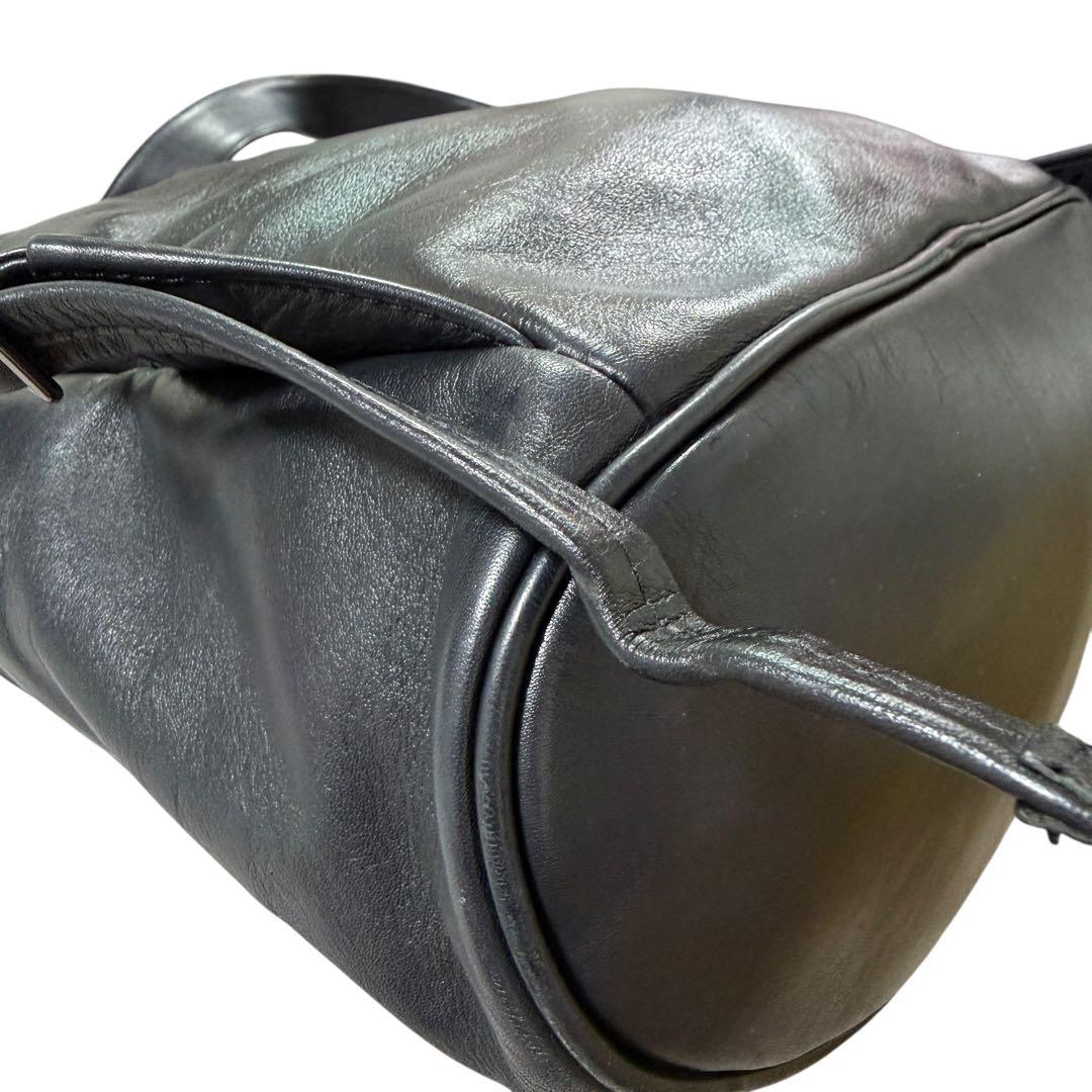 【A4収納可能 完売品】イアパピヨネ　レザースタンドリュック2　ブラック　黒色