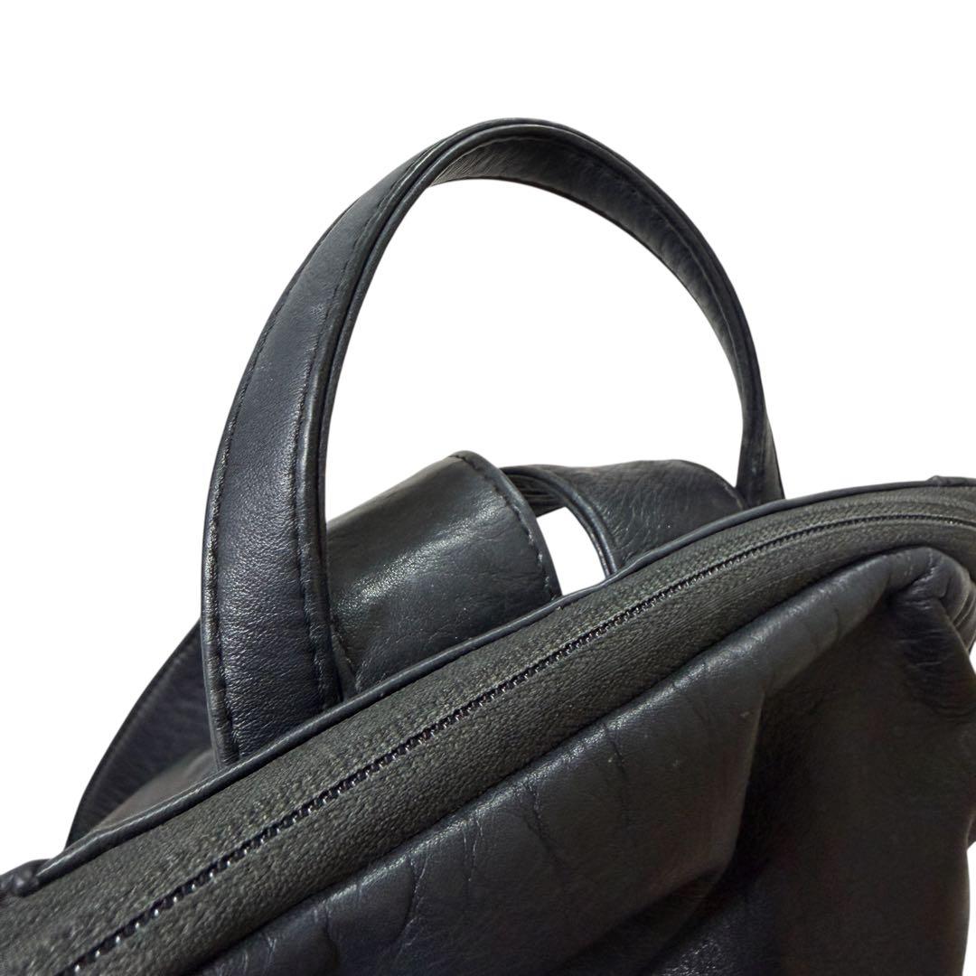 【A4収納可能 完売品】イアパピヨネ　レザースタンドリュック2　ブラック　黒色