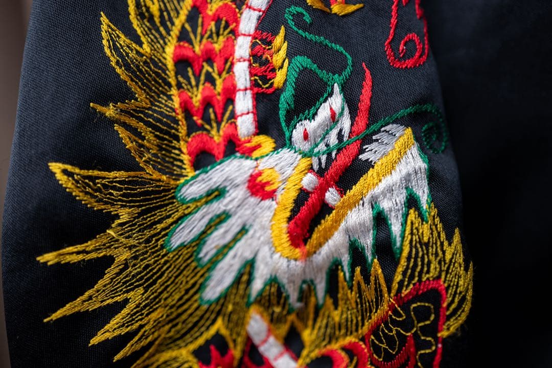 ビンテージ スーベニア ジャケット　黒　スカジャン　ハワイ　グアム