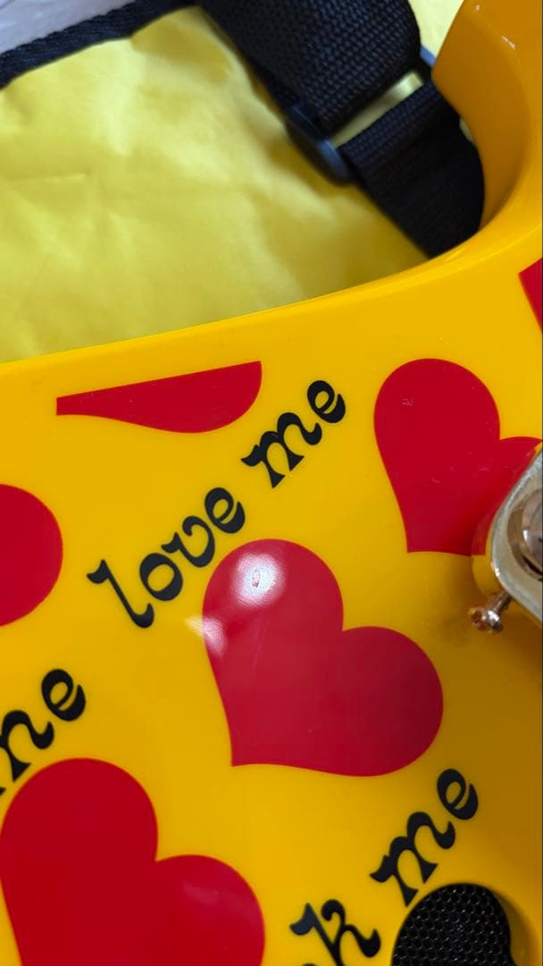 美品　hideモデル　バーニー　イエローハート　スピーカー内蔵