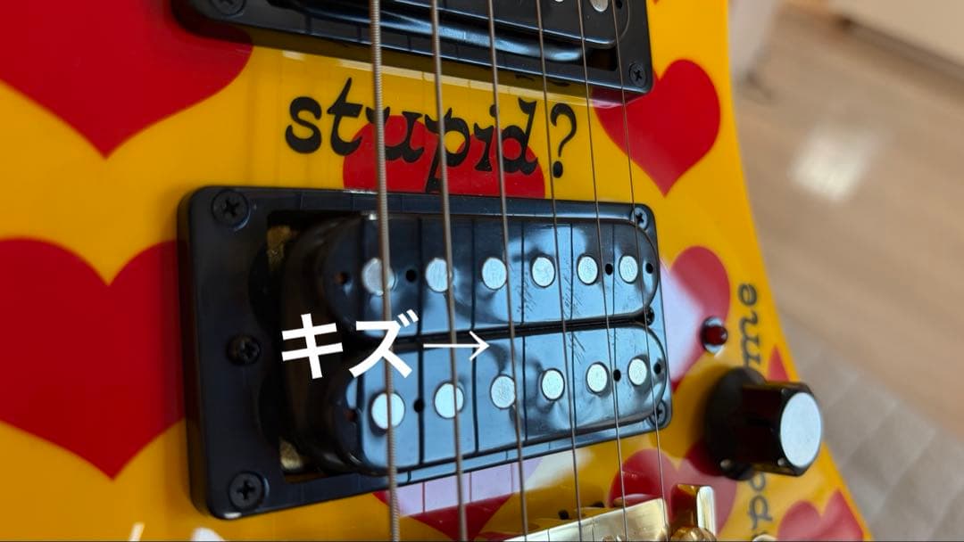 美品　hideモデル　バーニー　イエローハート　スピーカー内蔵