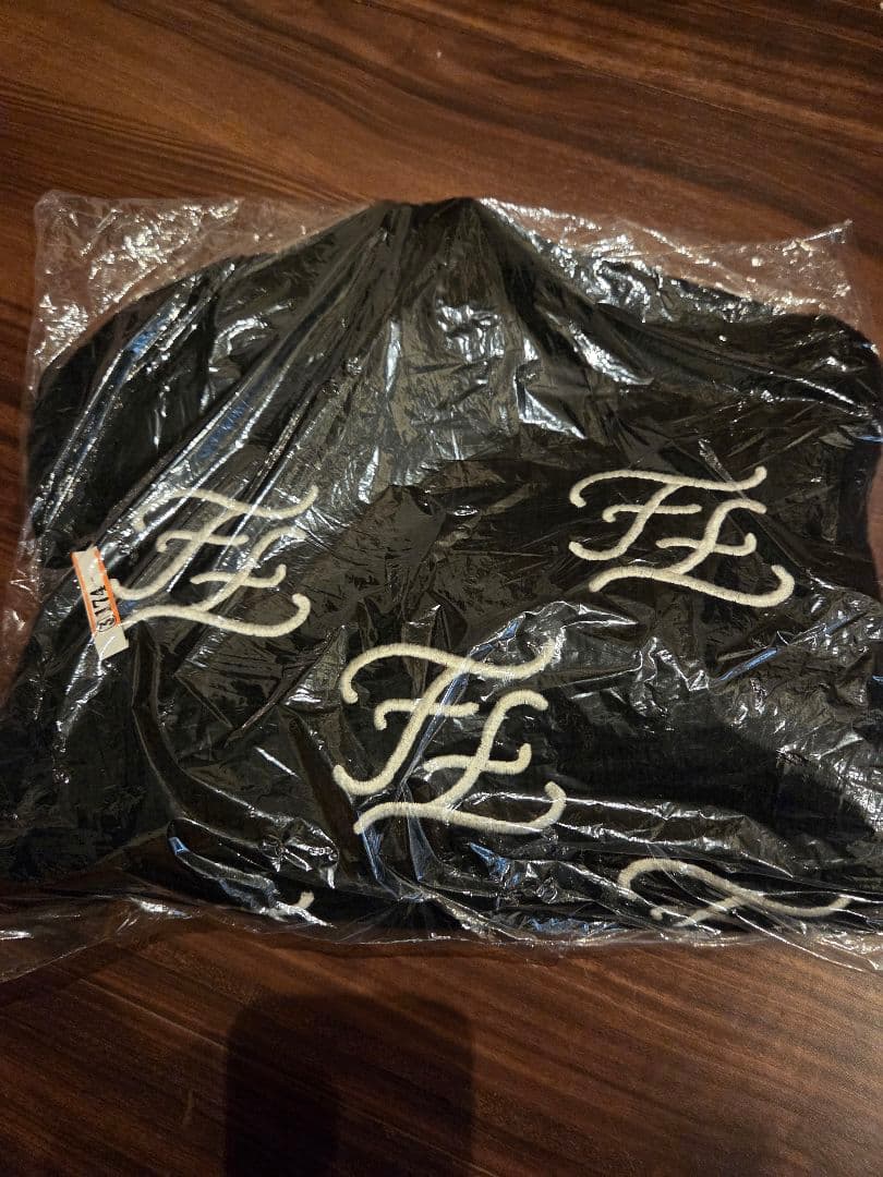 FENDI フェンディ FF刺繍 カリグラフィ ウール ハイネック ニット 36