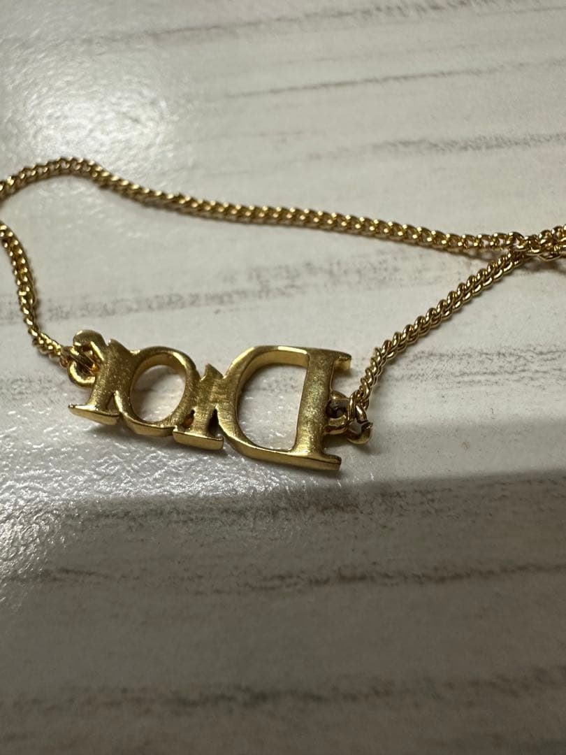 Christian Dior　ディオール　ロゴ　ゴールド　チェーンブレスレット