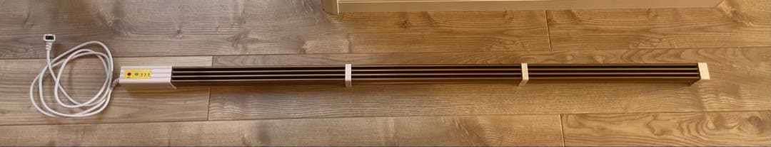 おしゃれな結露 カビ対策に！窓下スリムヒーター OLA-S151