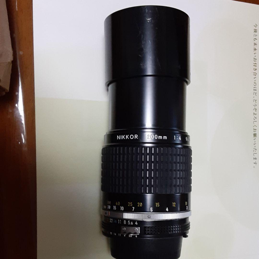 ニコン　望遠レンズ　200ミリ