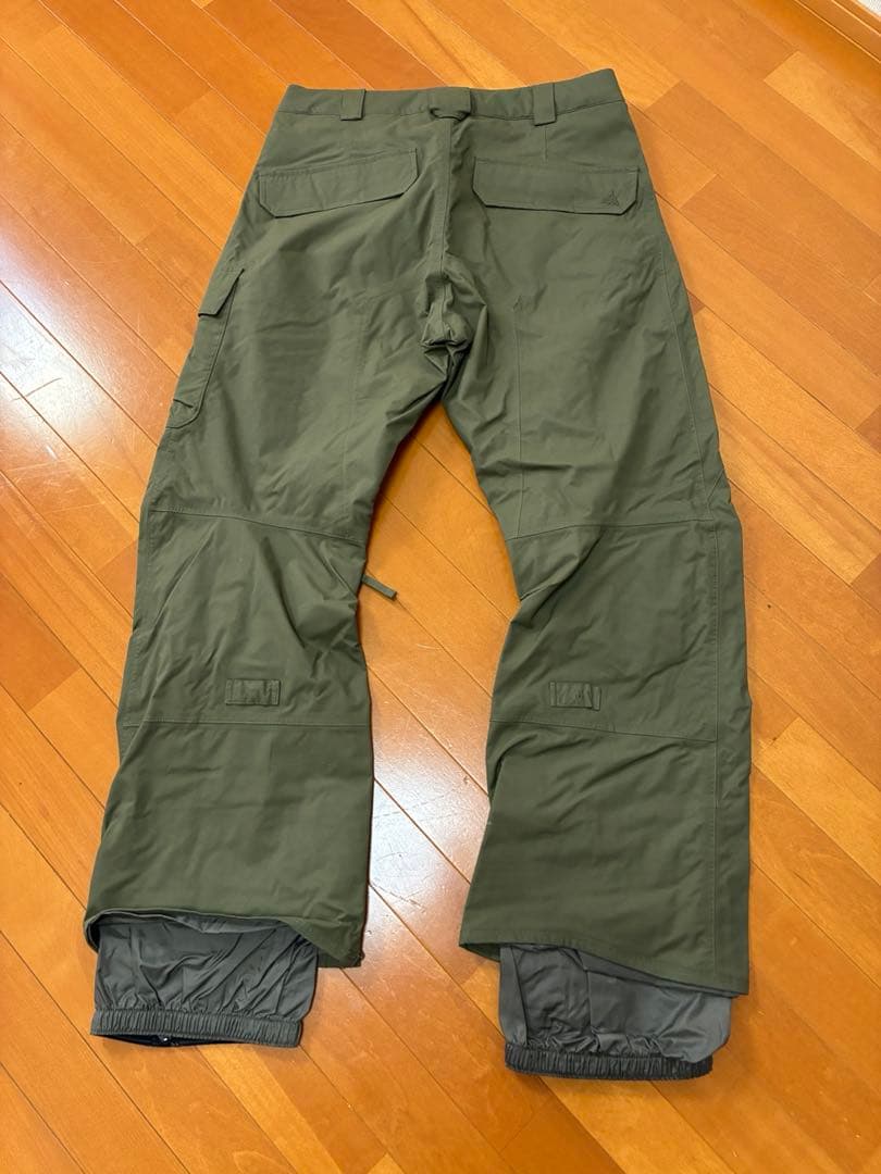 美品　SESSIONS 総柄　BURTON スノーボードウェア 上下セット　Ｌ