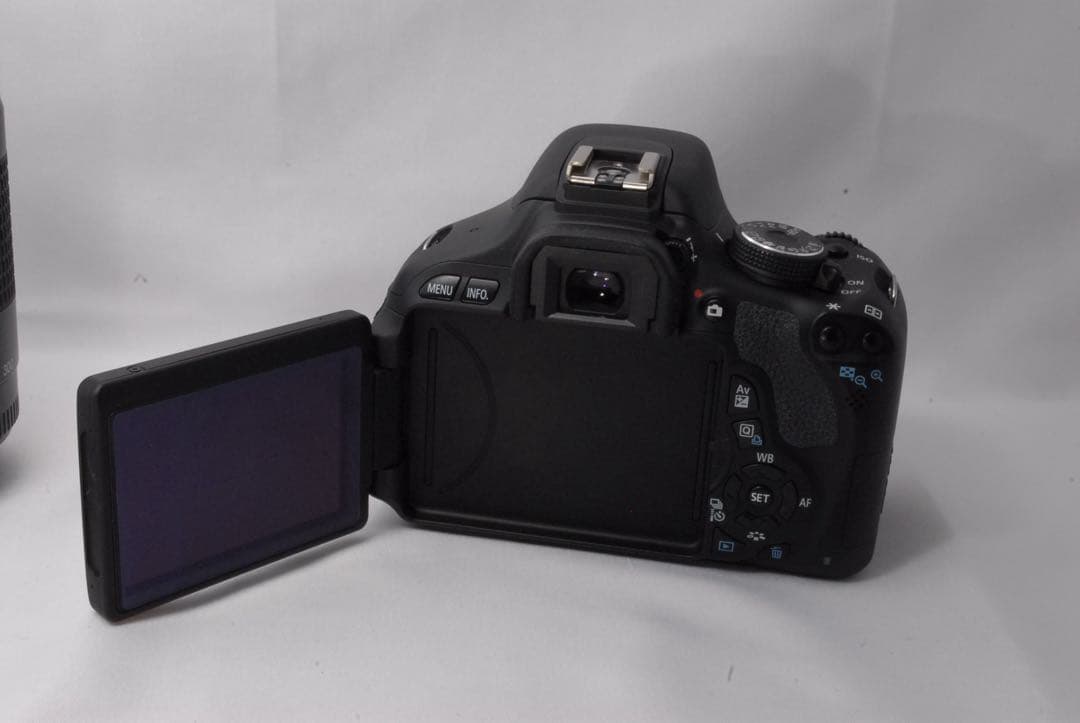 Canon EOS Kiss X5 手ぶれ補正標準レンズ付