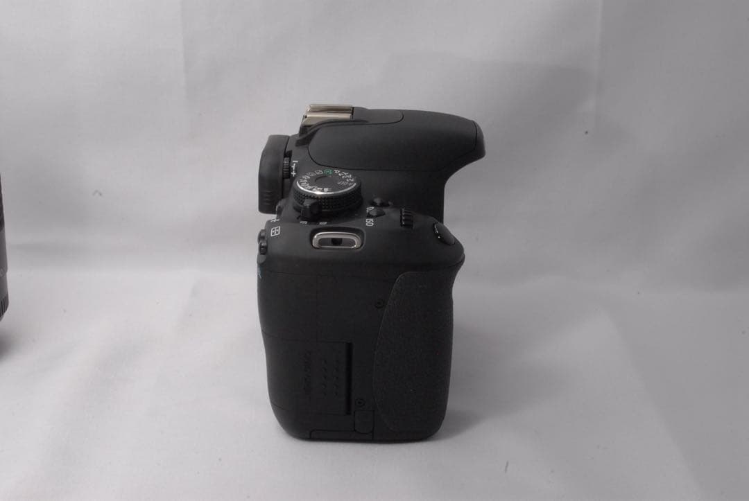 Canon EOS Kiss X5 手ぶれ補正標準レンズ付