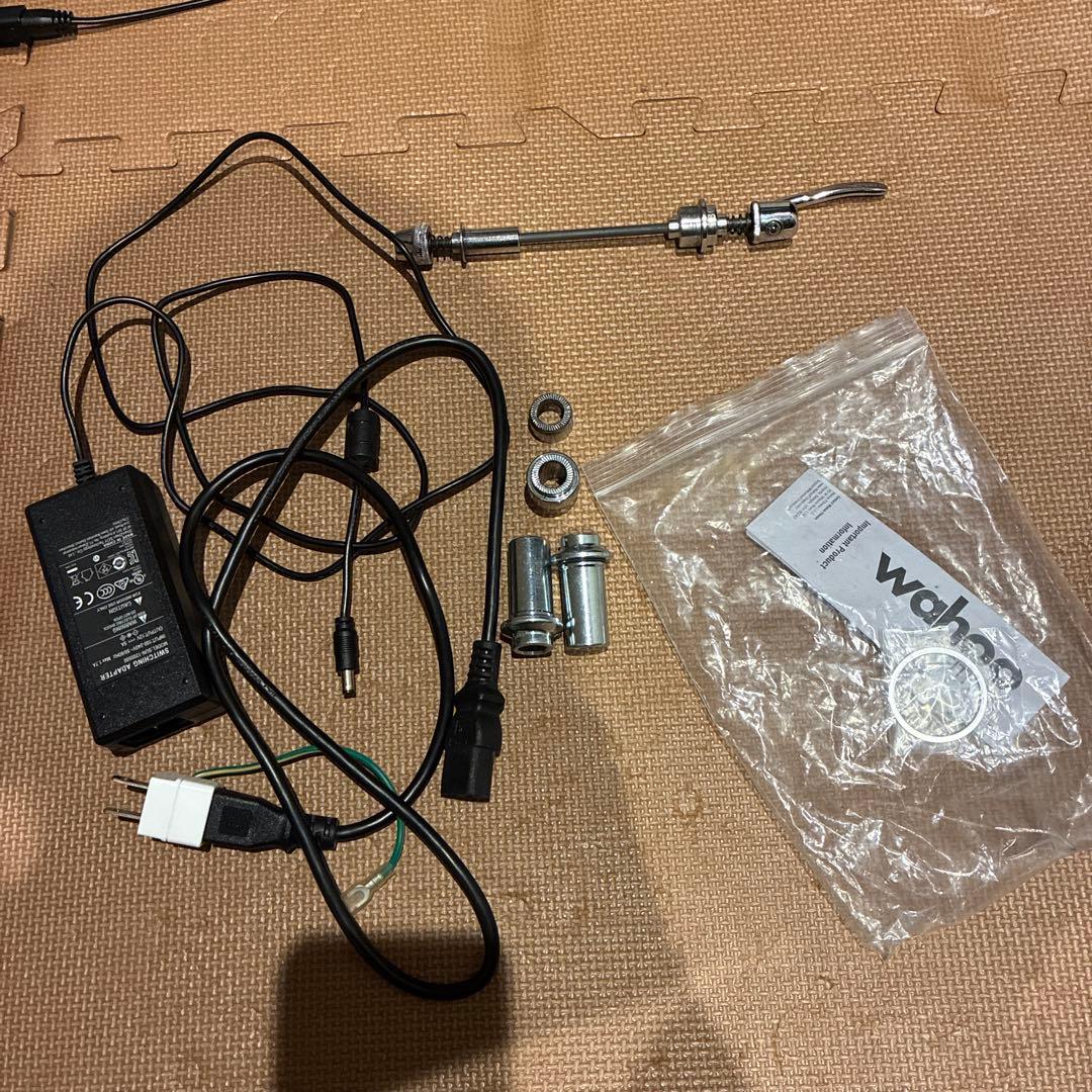 Wahoo KICKR CORE 固定ローラー