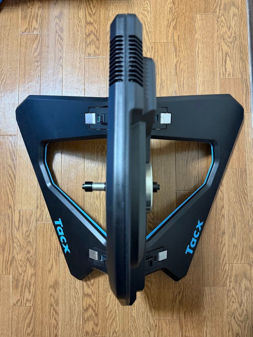 Tacx NEO2 SMARTトレーナー