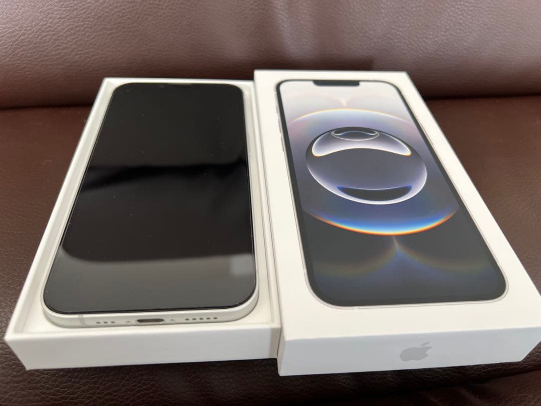 ◆超美品！ iPhone16e 128GB ホワイト　SIMフリー