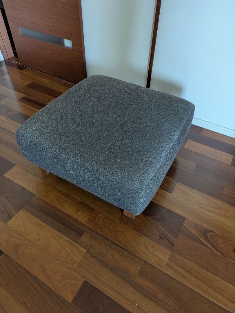 NOYES オットマン グレー