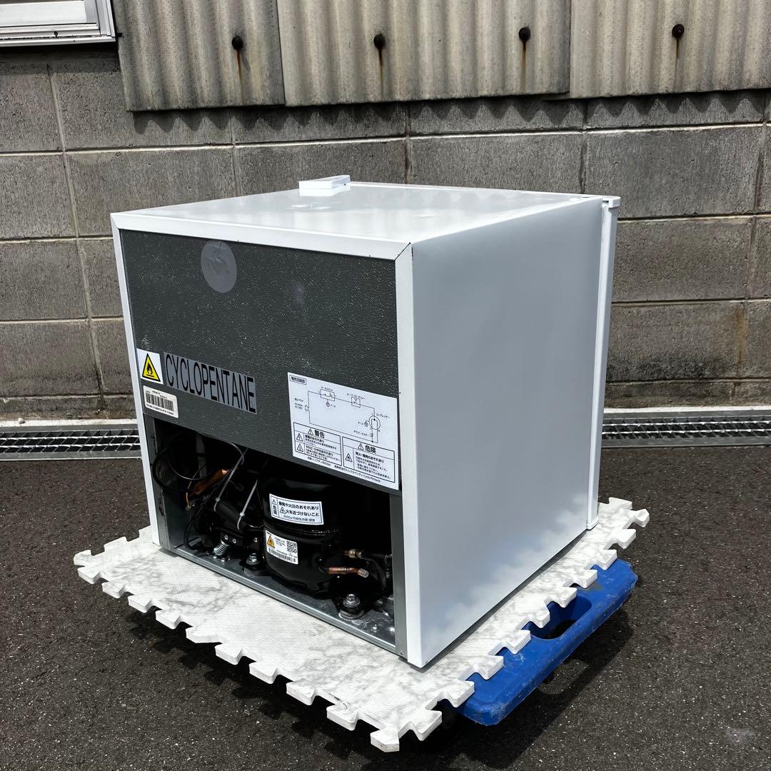 コンフィーCOMFEE' コンパクト冷蔵庫 RCD45WHE 45L