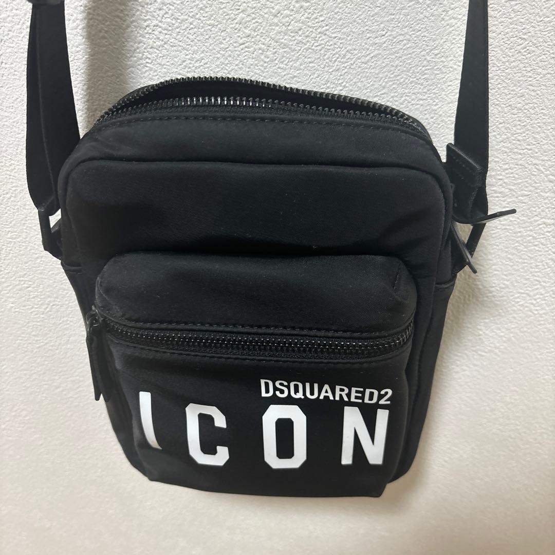 美品　DSQUARED2 ICON ブラックボディバッグ