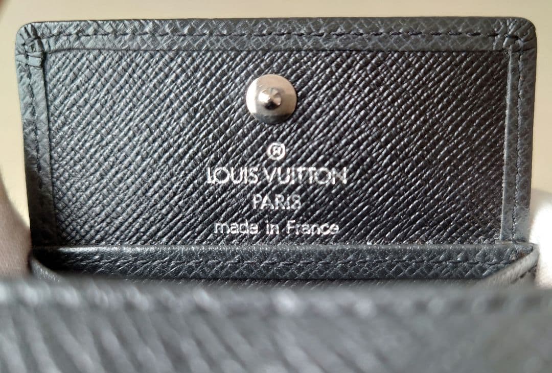 ルイ・ヴィトン ケース タイガ 黒 LOUIS VUITTON 小銭入れ