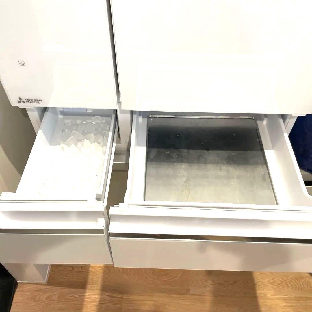 三菱ノンフロン冷凍冷蔵庫　2019年製　700L