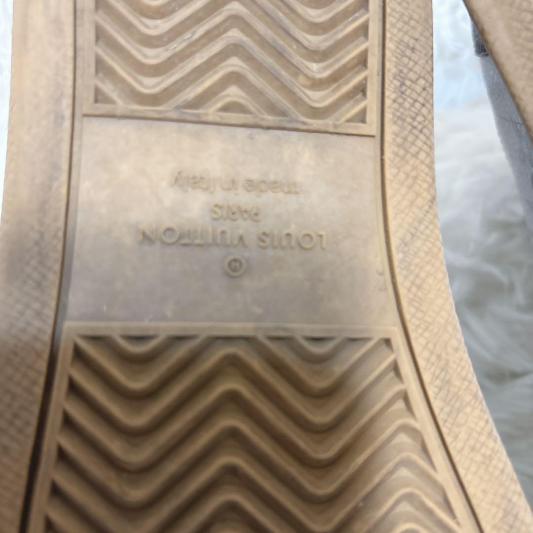 LOUIS VUITTON　MIDカット スニーカー　リヴォリライン