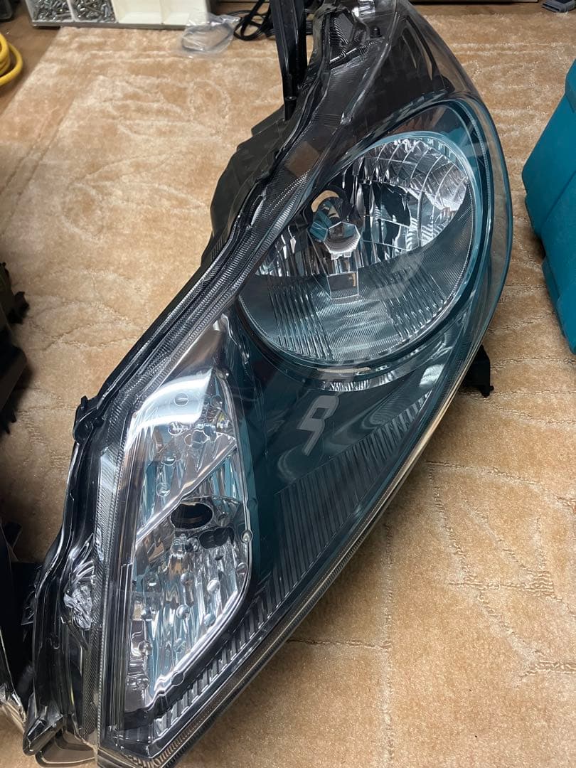 直接引取限定‼︎ ホンダ フリード GB3後期型ヘッドライト クリア 2個セット