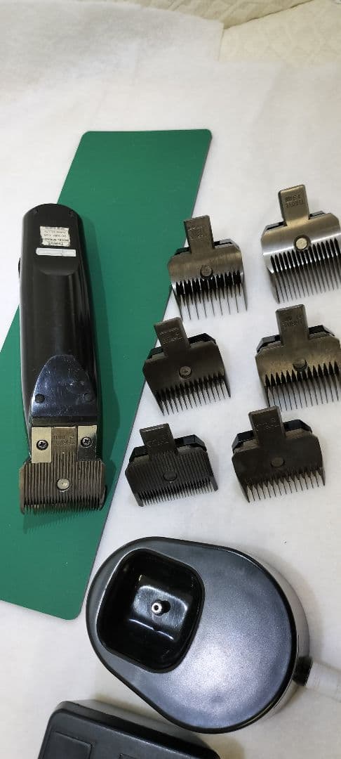 THRIVE 5000AD-2 コードレス クリッパー中古品