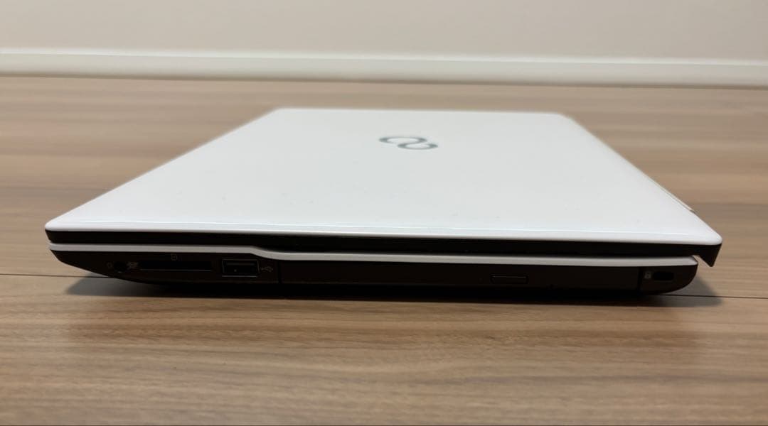 Windowsノート本体 FMVA500FW2