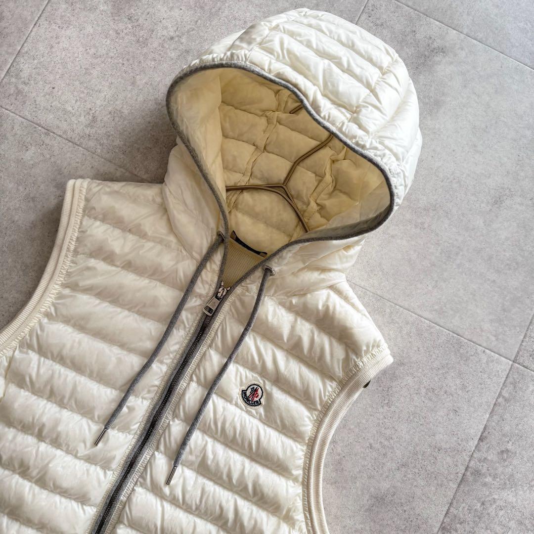 モンクレール　ダウンベスト　MAGLIA　ロゴワッペン　白　S　ニット切替