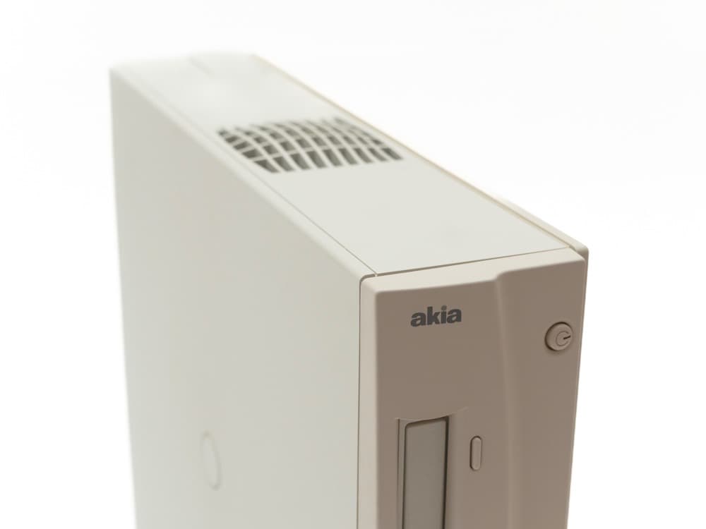 akia MicroBook Power 603e/240 MacOS互換機