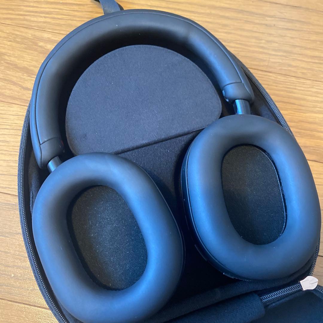 WH-1000XM5 ブラック【箱あり】【付属品全てあり】