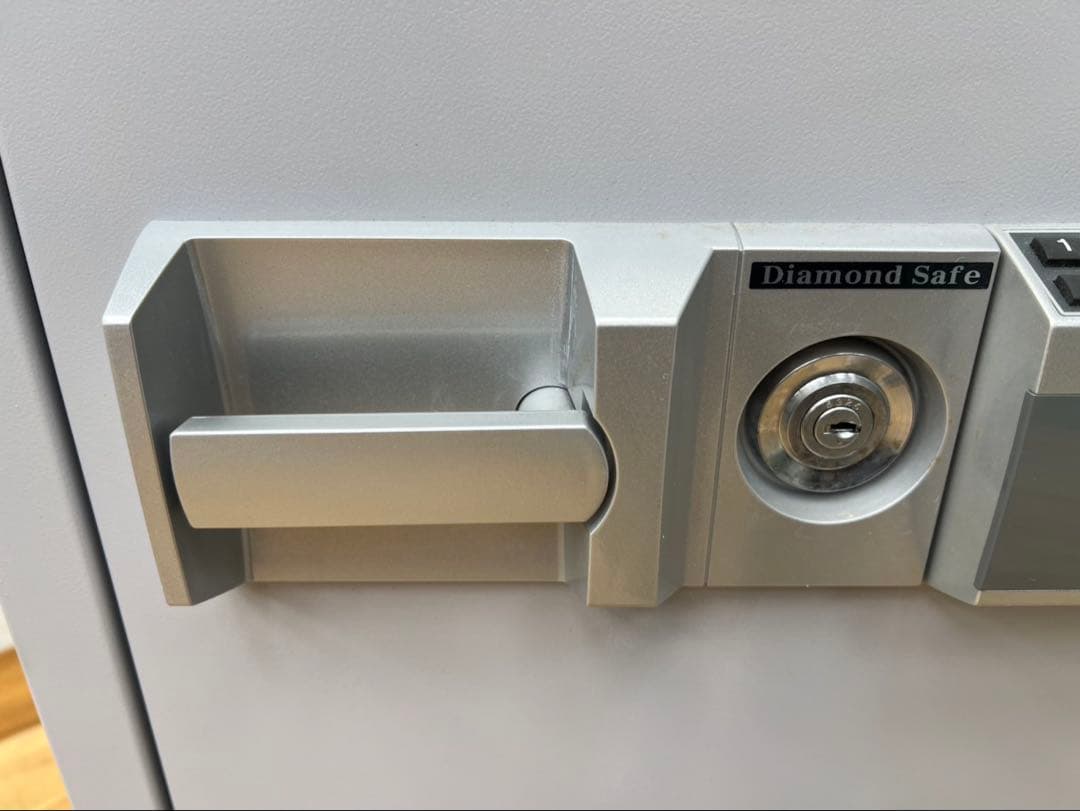 窝*头様 SK323☆ダイヤセーフ☆耐火金庫☆ETS130☆業務用☆24年☆テン