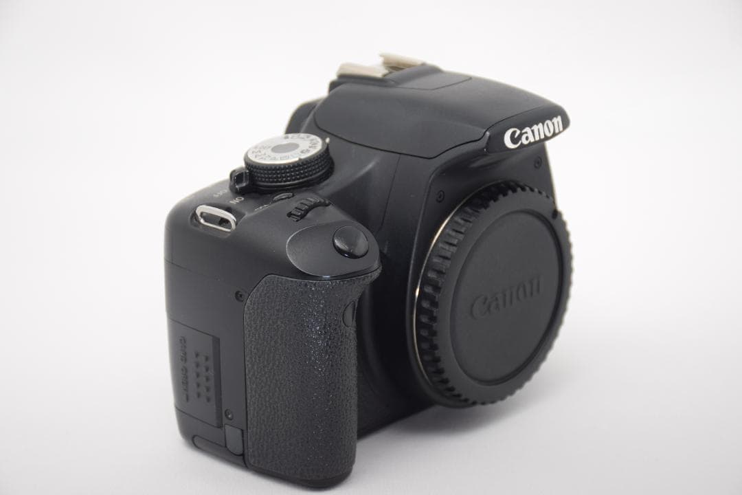 ⭐届いてすぐ使える⭐ Canon Kiss X3 一眼レフカメラ 人気機種 入門