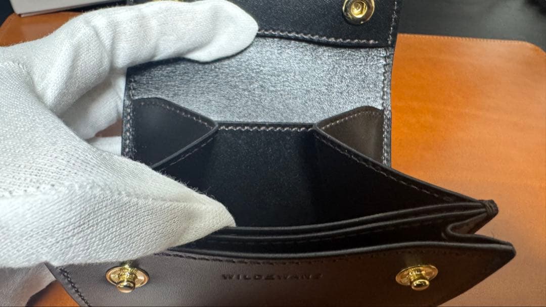 小物 WILD SWANS PONT