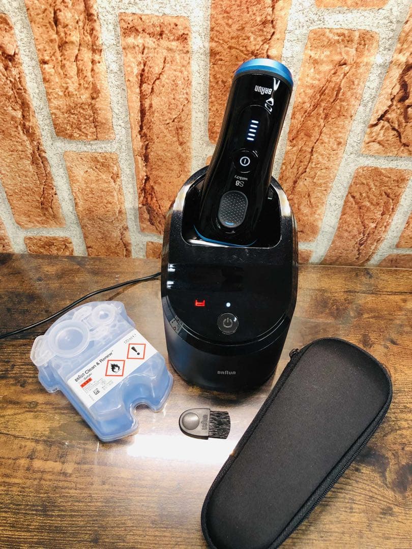 【未使用に近い】Braun series 8 8365cc シェーバー ブラウン