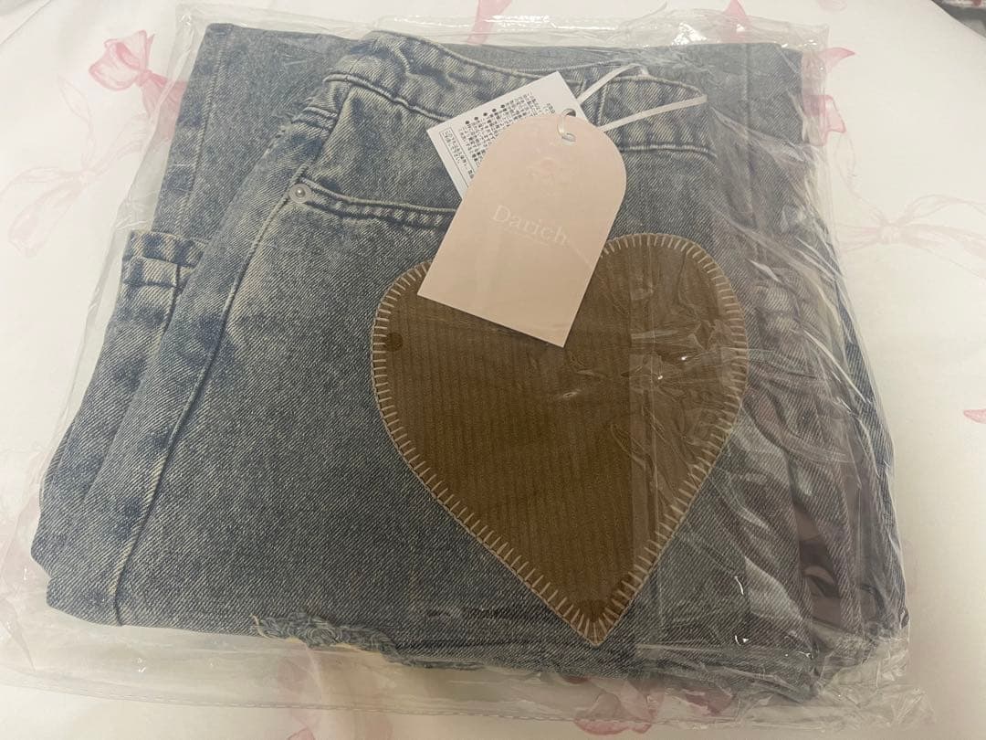K*A様 新品タグ付き♡ ダーリッチ ランダムハートパッチワークデニムパンツ S