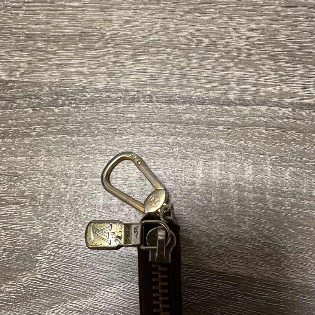 ルイヴィトン　ケース　LV VUITTON