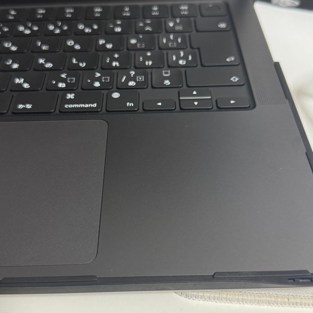 MacBook Pro M4Max 36GB/1TB 14インチ　スペースグレー