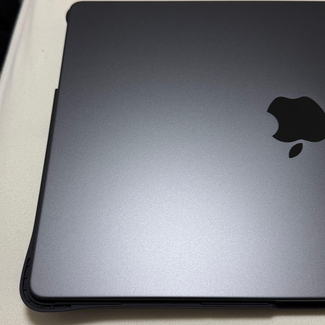 MacBook Pro M4Max 36GB/1TB 14インチ　スペースグレー