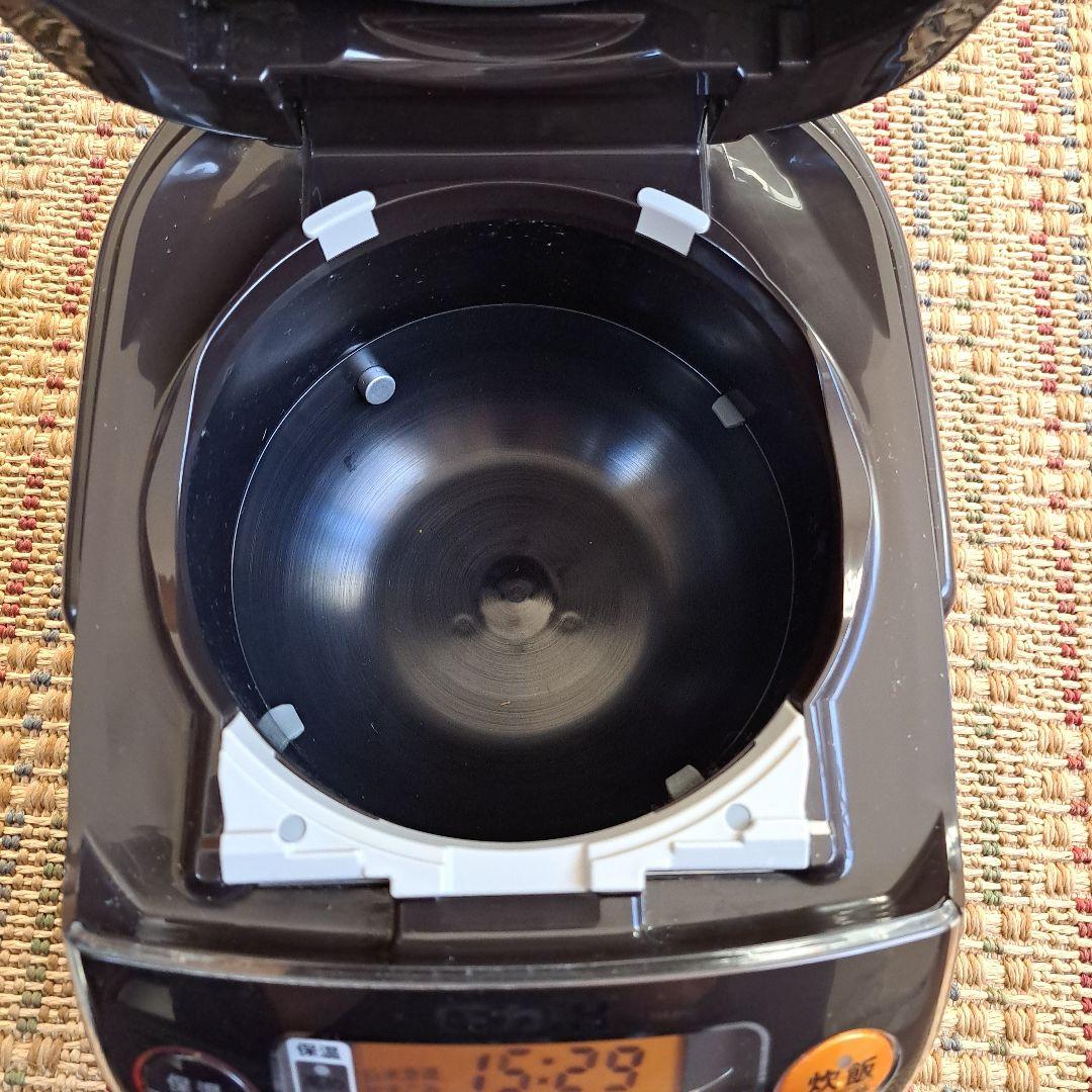 【象印】圧力IH炊飯ジャー「極め炊き」3合 NP-RM05