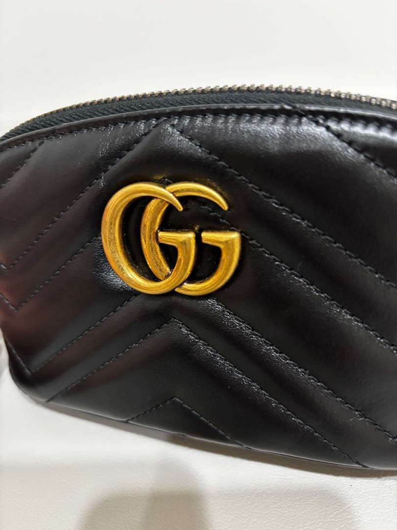 【新品】GUCCI ブラック レザーポーチ　型番625544