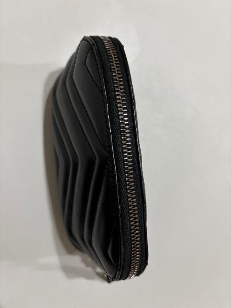 【新品】GUCCI ブラック レザーポーチ　型番625544
