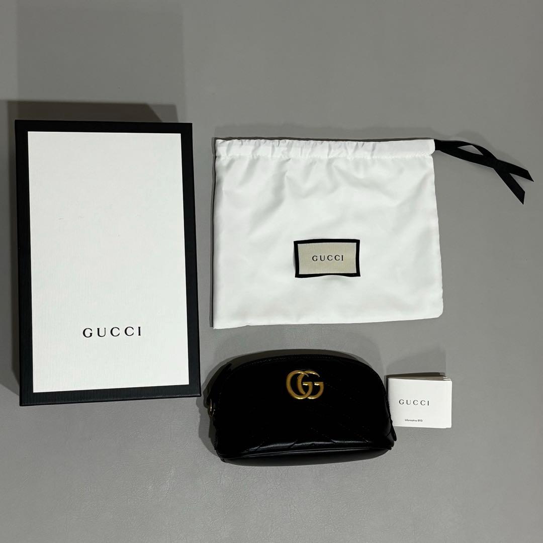 【新品】GUCCI ブラック レザーポーチ　型番625544