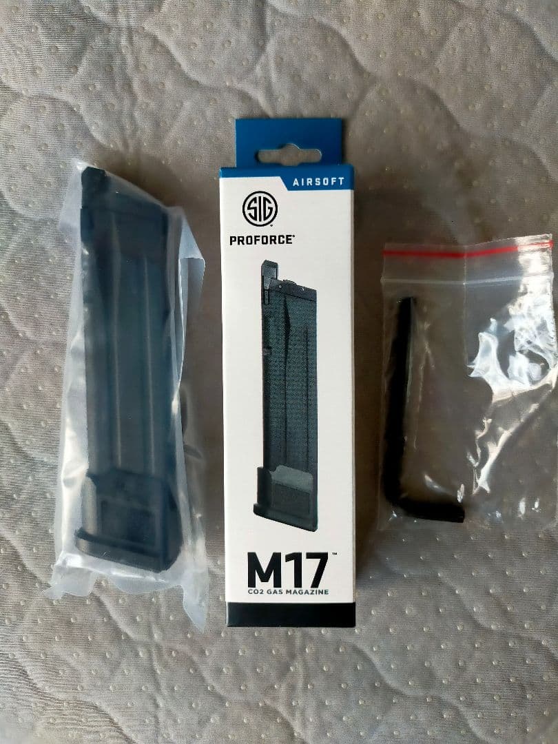 SIG M17 M18 co2マガジン ライラックス BK 未使用品