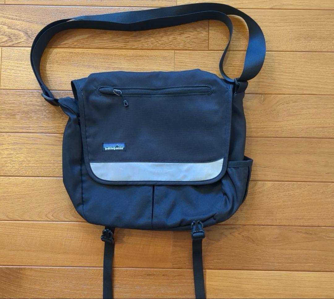 Patagonia メッセンジャーバッグ ブラック