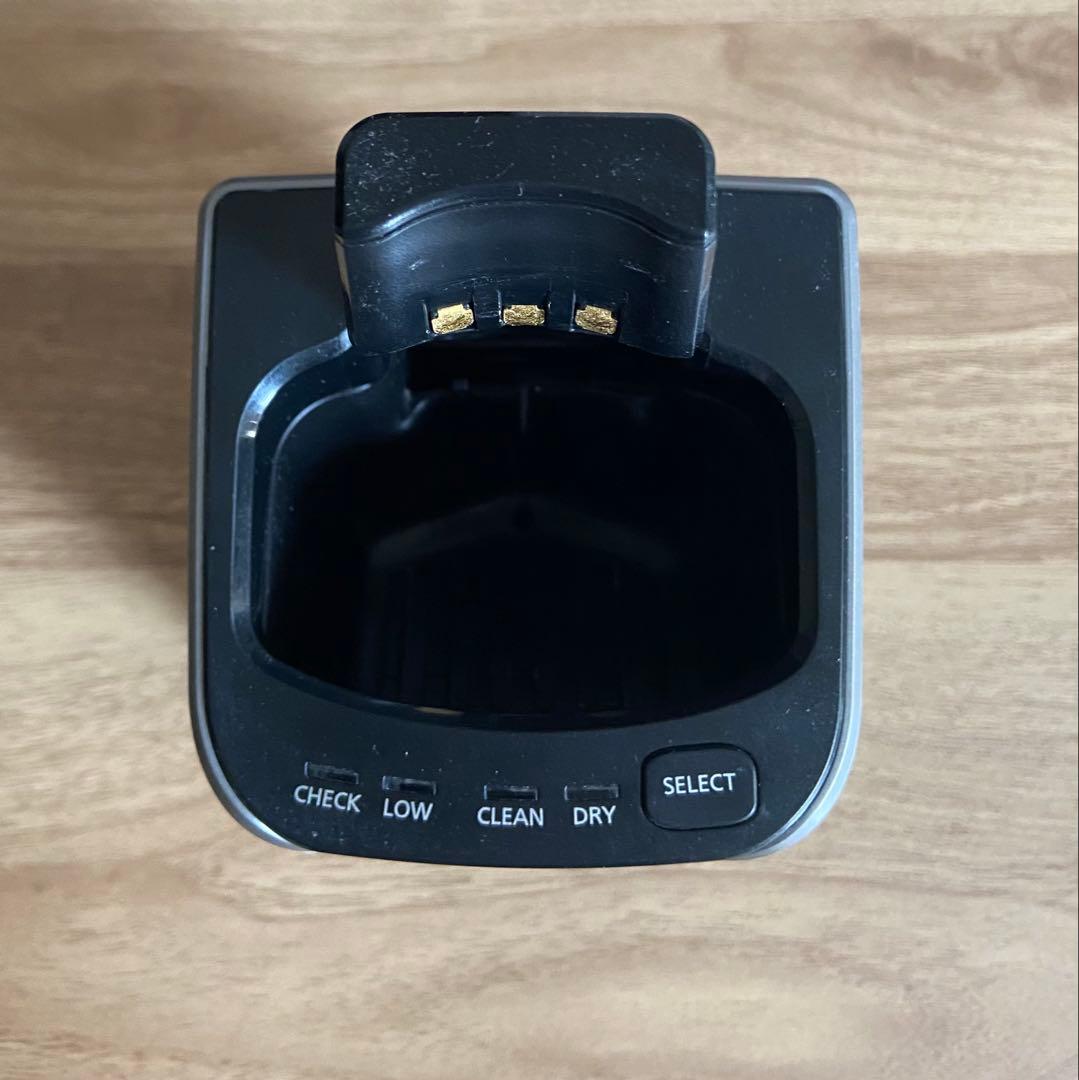 ラムダッシュ 電気シェーバー 5枚刃　全自動洗浄機付き　パナソニック 髭剃り