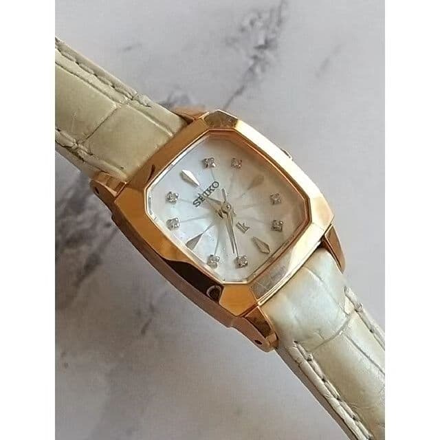 セイコー ルキア 美品 シェル 8Pダイヤモンドレディースクォーツ