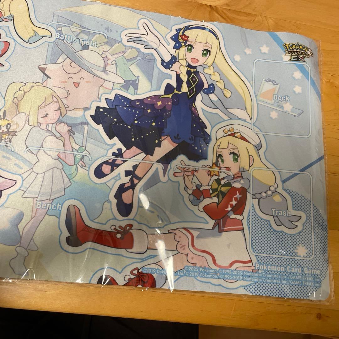 新品未開封 ポケマスEX プレイマット リーリエ おしゃれを楽しむリーリエ
