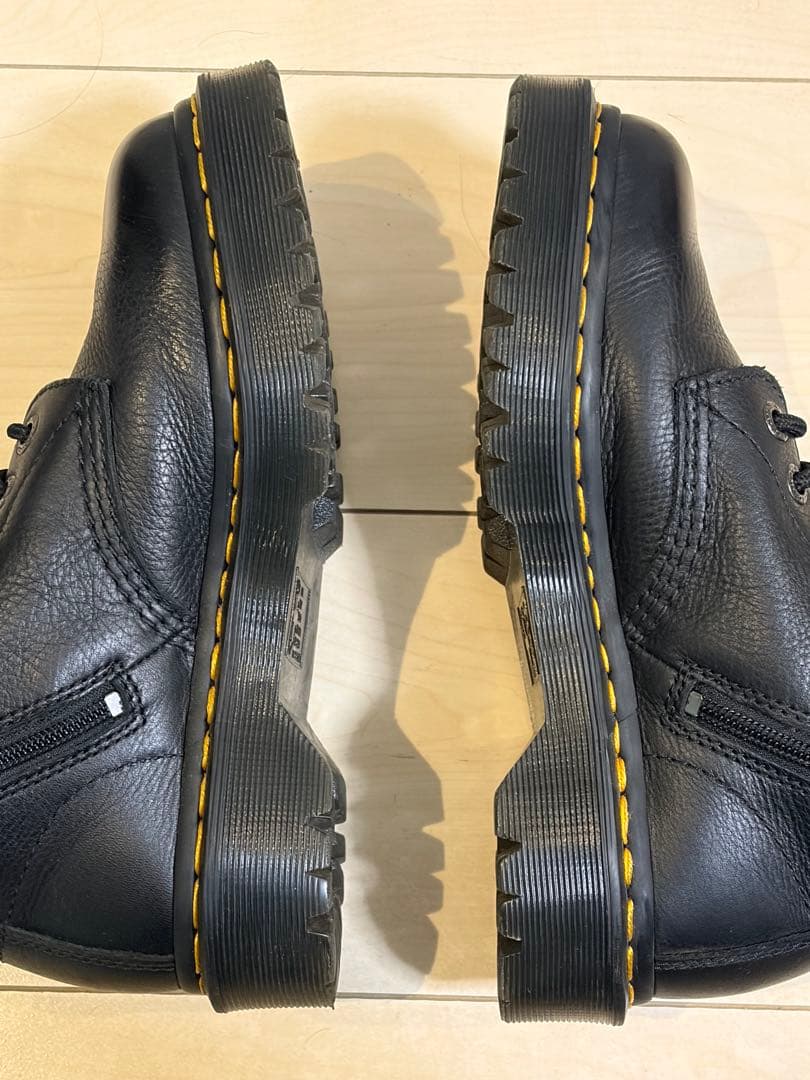 Dr.Martens 1B60 BEX 20 ホール ブーツ