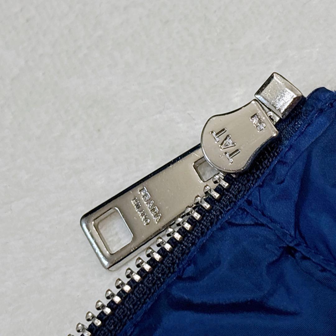 ほば未使用✨　PRADA ナイロン　ジャケット トライアングルプレート ブルゾン